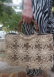 Meriko el örgüsü çiçek motifli astarlı çanta